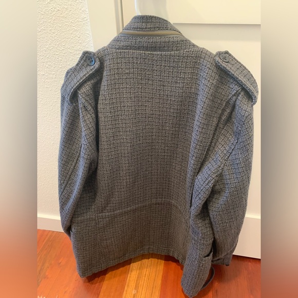 Urban Outfitters Brown Sound Fall/Winter jacket. Size medium. - Picture 2 of 4